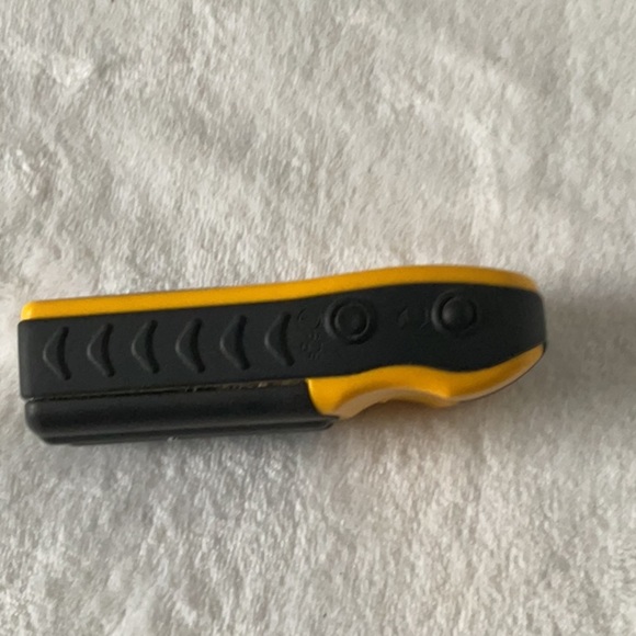 Garmin eTrex Yellow Handheld GPS - Picture 4 of 5